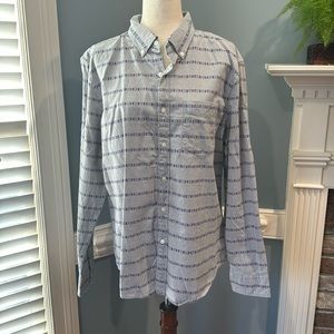 Men’s American eagle soft chambray button up long sleeve shirt